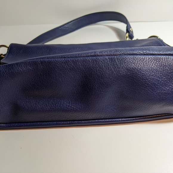 Handbag - Picture 3 of 5